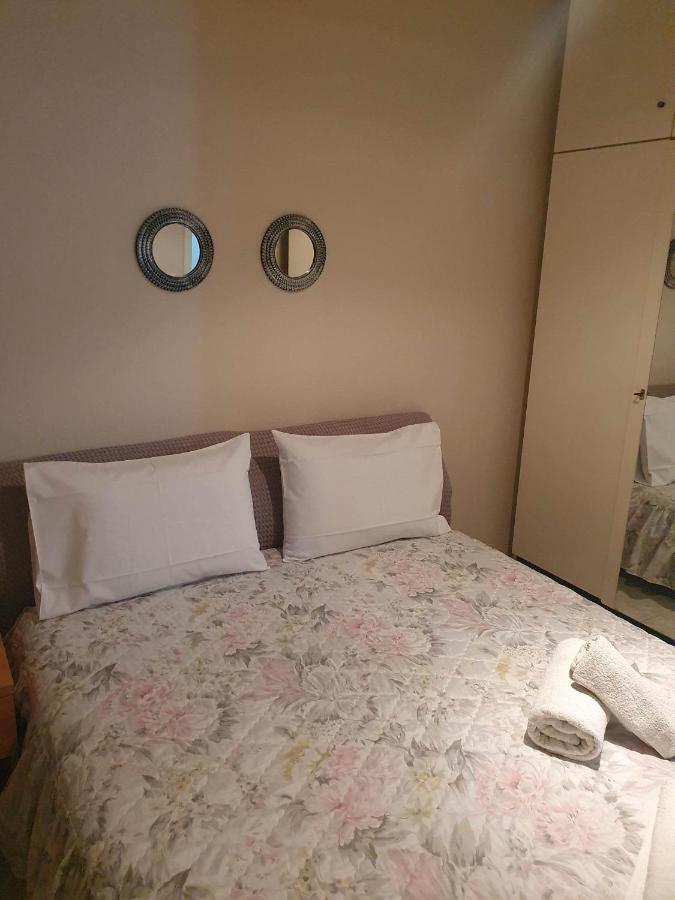 Elle Apartment By Alp Hospitality Services Nea Kallikrateia Екстериор снимка