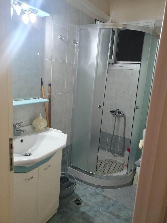 Elle Apartment By Alp Hospitality Services Nea Kallikrateia Екстериор снимка