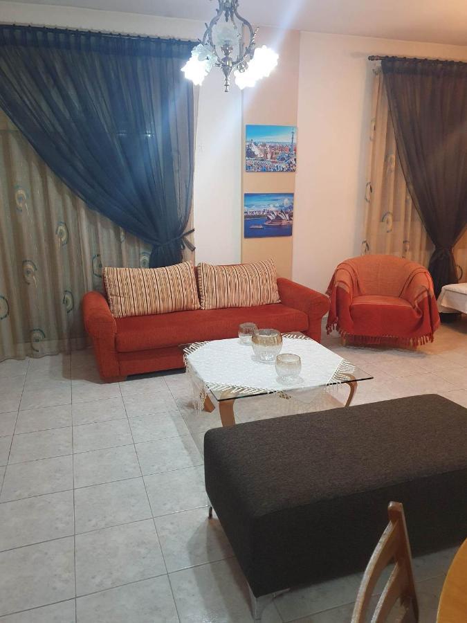 Elle Apartment By Alp Hospitality Services Nea Kallikrateia Екстериор снимка
